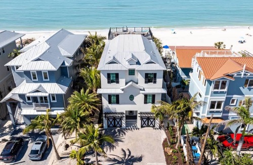 Bradenton Beach House | Sea Swept | Luxury Beachfront Estate