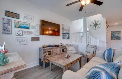 El Centro Beach House | Seabreeze -Walk to beach! Pet friendly!
