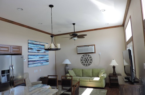 Ponchartrain Park Hotel | Seabrook Villa Deluxe Unit