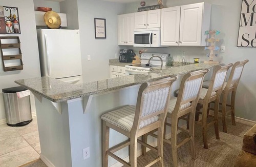 Innerarity Townhomes House | Seaclusion: Calming Waterfront Unit with 2 Kayaks!