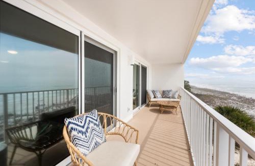 Fort Walton Beach Apartment | SeaGlass - Oceanfront with expansive balcony