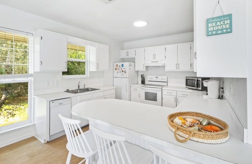San Juan House | Seagrove Beach 30A "The Sweet Southern Juan" Just steps from the Ocean