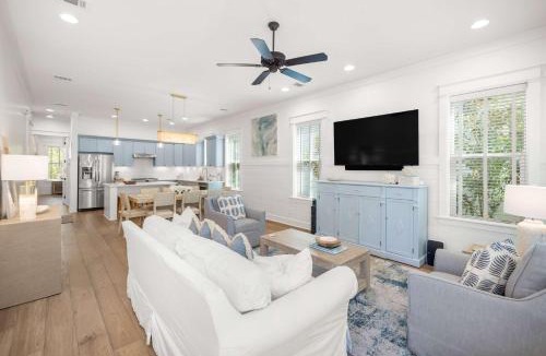 Greenway Park House | Seagrove Escape Refreshed plus Shared Pool