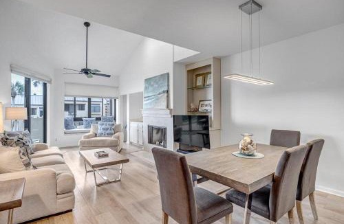 Sawgrass House | Seas the Day - Serene condo w pool & beach access