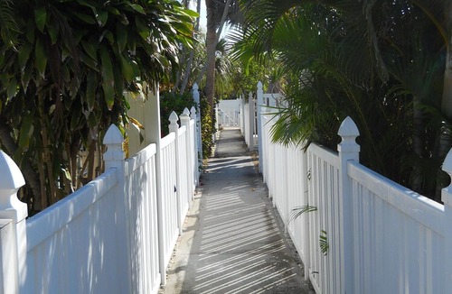 Holmes Beach Condo | Seaside Bungalow - Beautiful Gulf of Mexico beach and heated pool