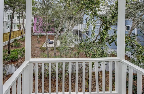Seaside House | Seaside Cottage "SEA SHACK" * Adorable Tupelo Street, * Sleeps 4 *