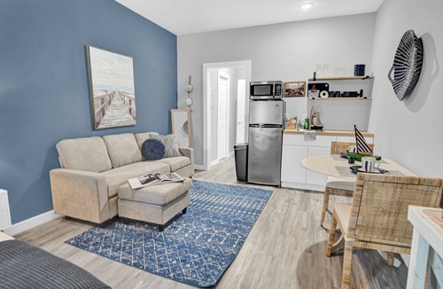 Fort Walton Beach Apartment | Seaside Escape