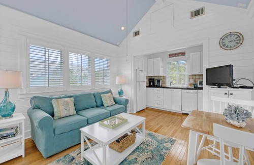 Seaside House | Seaside "Following Seas" |1BR | Sleeps 2| On 30A- Steps Away from Beach!