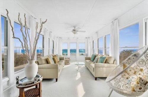Kiska Beach House | Seaside Serendipity - Wonderful Private Beachfront Home - Beautiful!