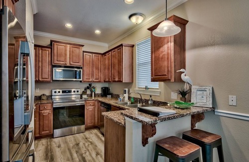 Villages of Crystal Beach House | Seaside Therapy | Only 100ft to Resort-Style Pool | Short Walk to the Beach!
