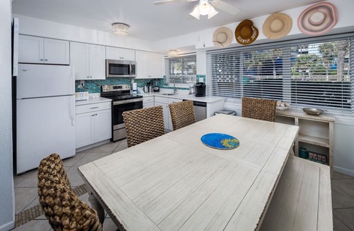 Fort Walton Beach Condo | Seaspray Condos - 208A