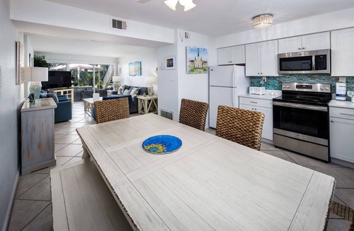 Fort Walton Beach Condo | Seaspray Condos - 208A