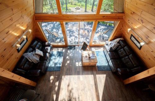 Smithville Ski Chalet | Secluded A-Frame Cabin with Incredible Views near Mountain Fork River in Oklahoma