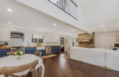 Rayne House | Secluded Southern Retreat w/fiber internet, mins from Lafayette