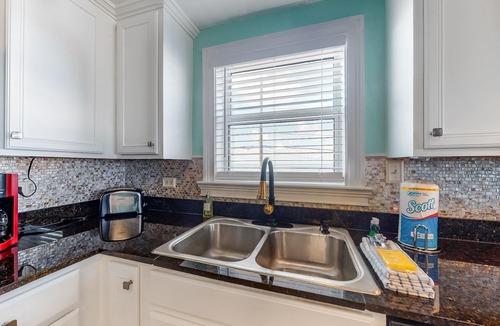 Mexico Beach Condo | Second Floor Condo a/Ocean View, Shared Pool & Hot Tub, High-Speed WiFi, & W/D