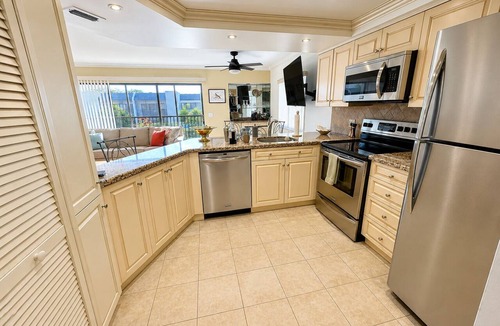 Jupiter Condo | Serene 2-bedroom condo in charming Jupiter Ocean & Racquet Club,