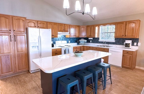 Tallahassee House | Serene Lake Talquin Waterfront Lakehouse on Forest Border w/Beautiful Views