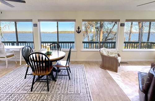 Tallahassee House | Serene Lake Talquin Waterfront Lakehouse on Forest Border w/Beautiful Views