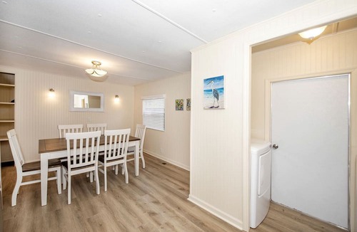 Crawfordville Cabin | Serene Waterfront Getaway: Perfect Vacation Rental for Families in Wakulla County, FL