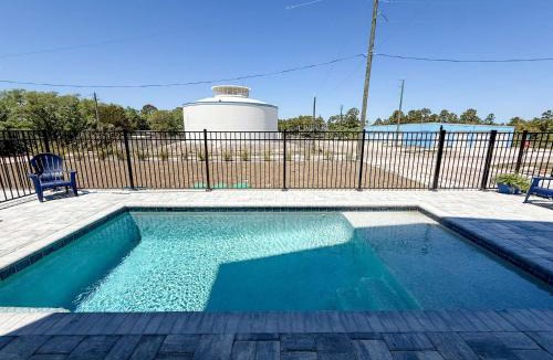St. George Island House | Serenity by the Sea St George Island Pool Home