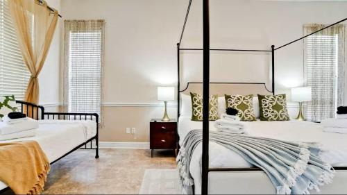 River Pointe Villa | Serenity, Luxury Waterfront Oasis w Private Pool - Sleep 12