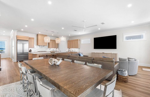 Navarre Beach House | 💎 Share My Lowecation! Brand New Lux 6BR Beachfront! Pool, Pets, Sleeps 16