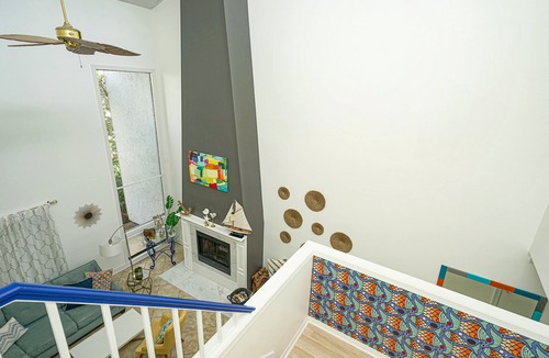 Holiday Isle House | Shoreline Towers Townhome 2~Sleeps 8, Steps to Beach, Pool, Lake Monthly Rates!