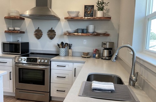 Gulf Breeze House | Short Stays, Big Savings! – 3 & 4-Night Getaways & Pet Friendly!