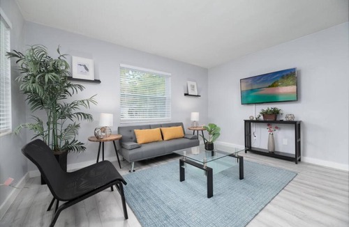 Wilton Manors Apartment | Short Walk to Wilton Drive Apt1