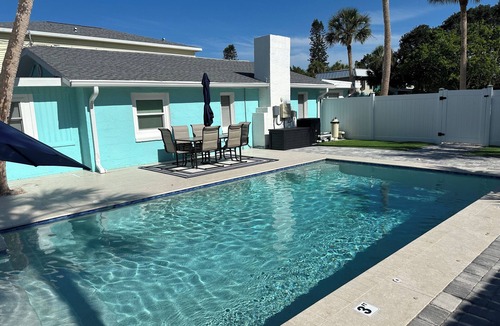 Siesta Key Cottage | Siesta Key cottage in the village , 3 blocks to beach, Large private heated pool