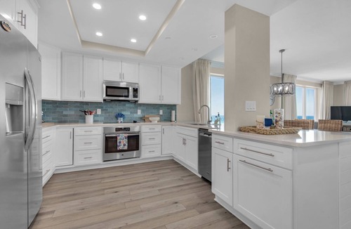 Navarre Beach Condo | Sit Back and Relax | 🌊 3BR Condo with Gulf Views, Resort Pool, and Balcony