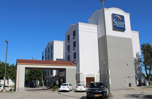 Metairie Hotel | Sleep Inn & Suites Metairie