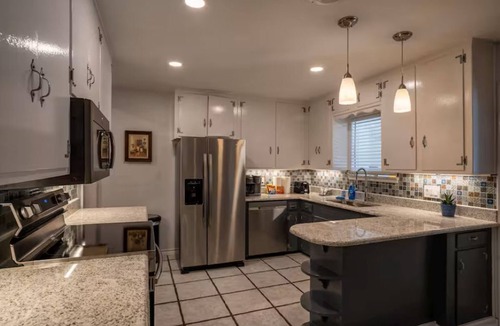 Richland Hills House | Sleeps 8: Family/Pet Friendly/Pool/Ping Pong