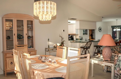Englewood East House | SNewly remodeled 3 bedroom 2 bath private pool home and hot tub close to beach