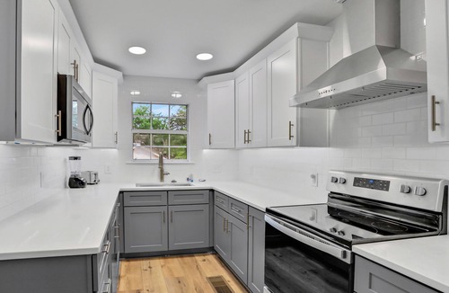 Gulfview Heights House | Snowbird-friendly home near the beach with large yard for dogs, boats, trailers