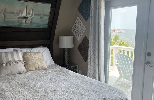 Royal Lagoons House | Sol-Mate - 3bdrm/3bath Bayside waterfront Oasis