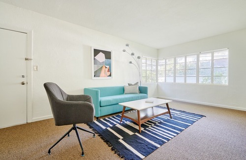 Lake Cherokee Apartment | Sonder | Wellborn | Classic 1BR + Terrace