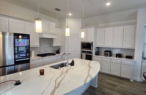 Wylie House | Songbird Luxury Retreat — a Modern 4BR Getaway in Wylie, Near Lake Lavon