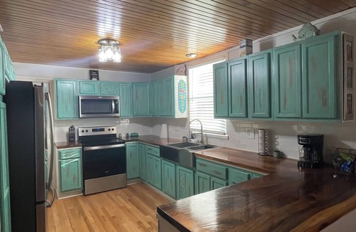 Leesville House | Soothing 3-bedroom house
