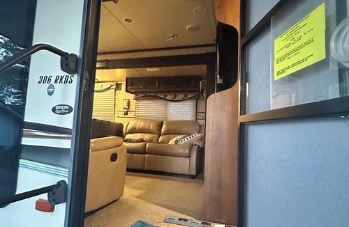 Prien House | South Lake Charles, Serene & Peaceful RV