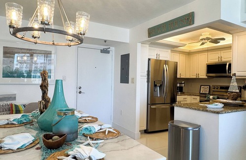 Marco Island Condo | South Seas T3-1509: Beautifully Updated Condo; What a View!