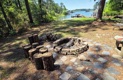 South Toledo Bend House | South Toledo Bend Waterfront Guest House w/Fishing pier/dock, firepit, pets ok