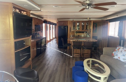 Key West Boat Rental | Southern Bell is a Beautiful Houseboat cozy and relaxing.