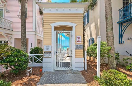 Frangista Beach House | Southern Comfort