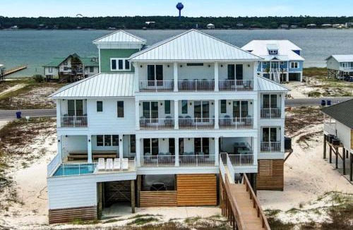 Gulf Shores House | Southern Holiday by GSVR - Luxurious Beachfront Home with Private Pool - FREE Activities and Golf