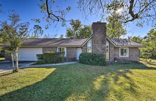 Southport House | Southport Getaway with Private Pool about 15 Mi to PCB!