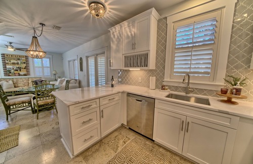 Rosemary Beach House | Southside of 30A, Gated beachfront pool sleeps 7 , 2 min walk to Rosemary, NEW !