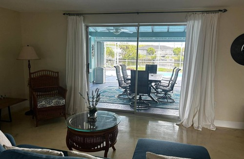 Port Charlotte House | Spacious 2-bdrm house in quiet neighborhood on canal in Port Charlotte. Sleeps 8