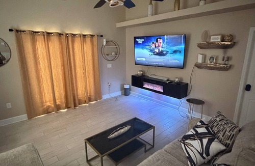 Tallahassee House | Spacious 2BR 2BA Near FSU, FAMU & Downtown