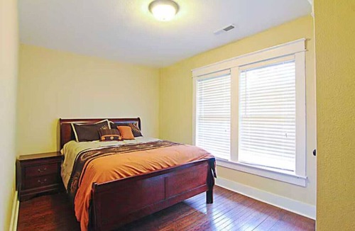 Florence Condo | Spacious 2BR Condo Near Wilson Park & Live music